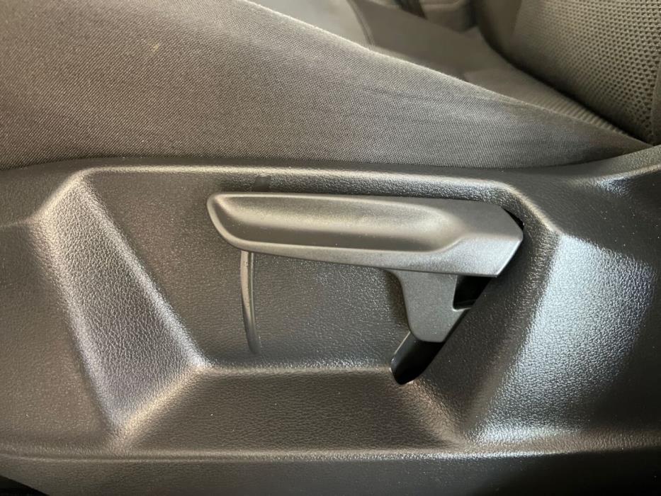 VOLKSWAGEN Touran 2016