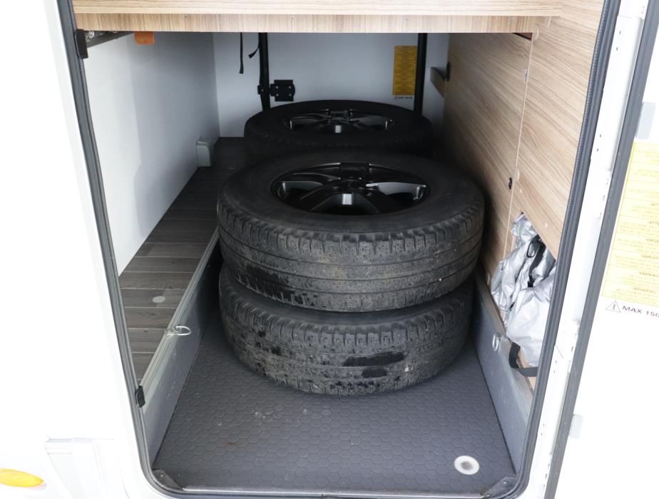 ADRIA Coral 690SC 2018