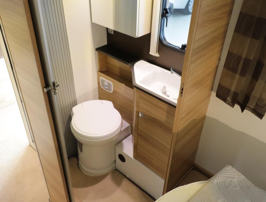 ADRIA Coral 690SC 2018