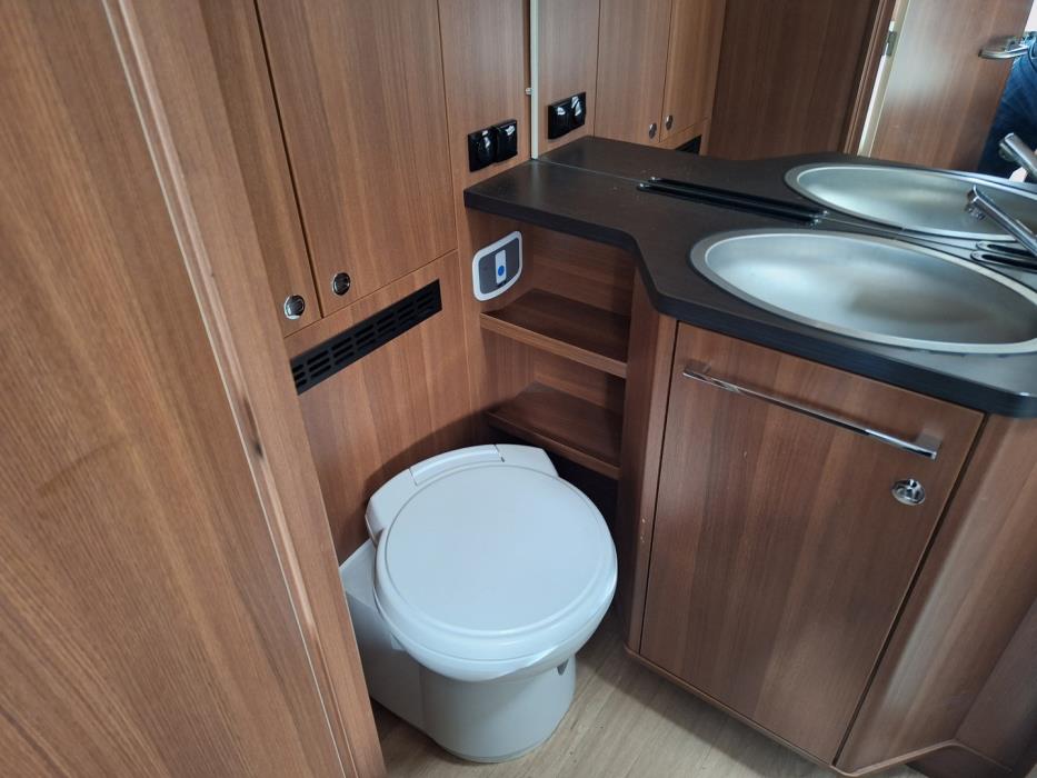 LMC T711 Cruiser Premium 2019