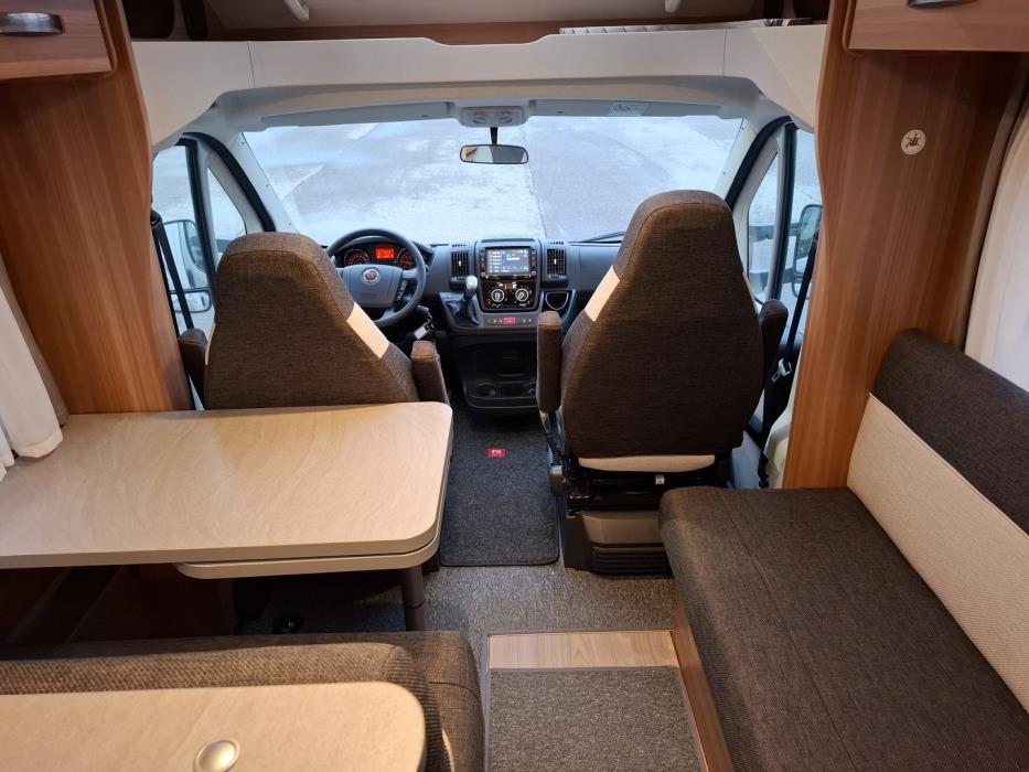 WEINSBERG Caraloft 700 2020