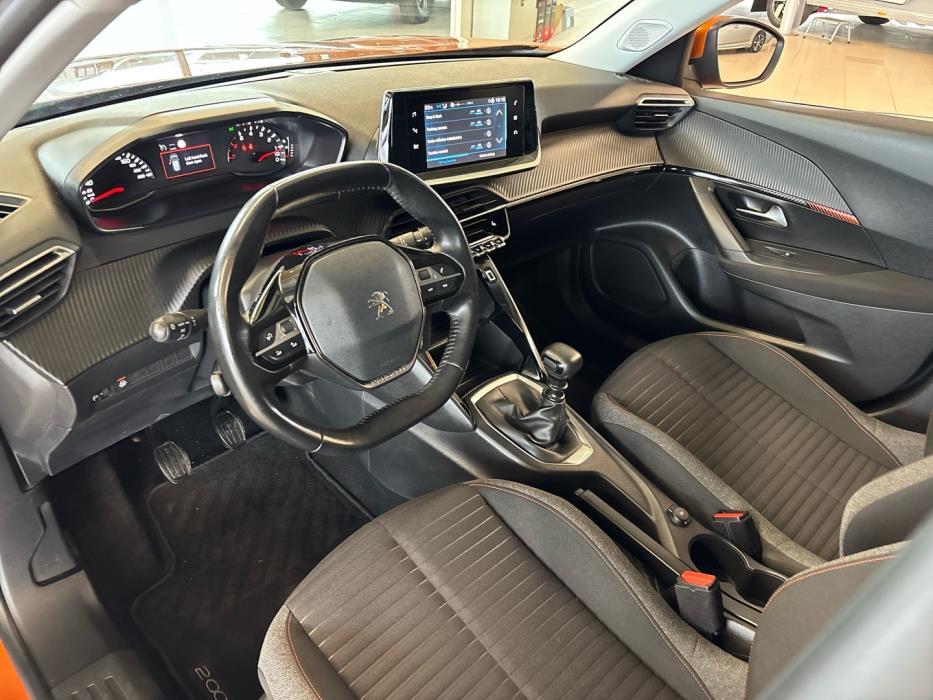 PEUGEOT 2008 2020