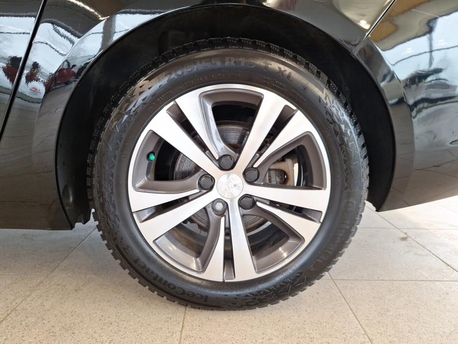 PEUGEOT 308 2021