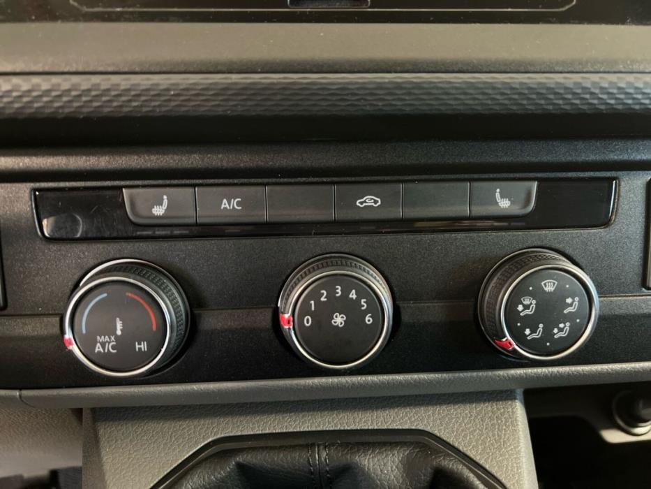 VOLKSWAGEN Transporter 2021