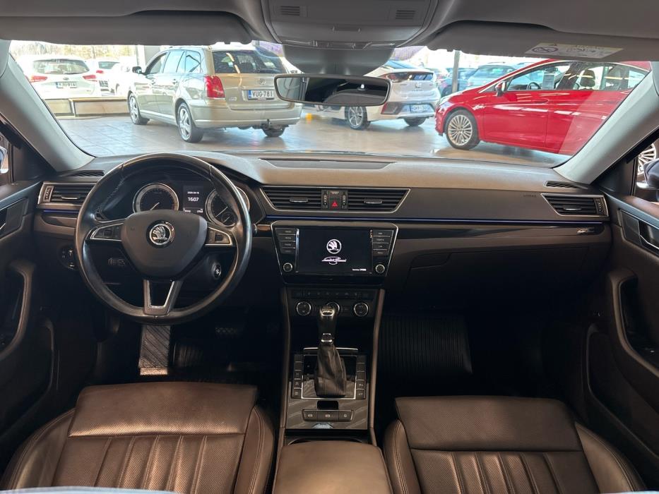 SKODA Superb 2016