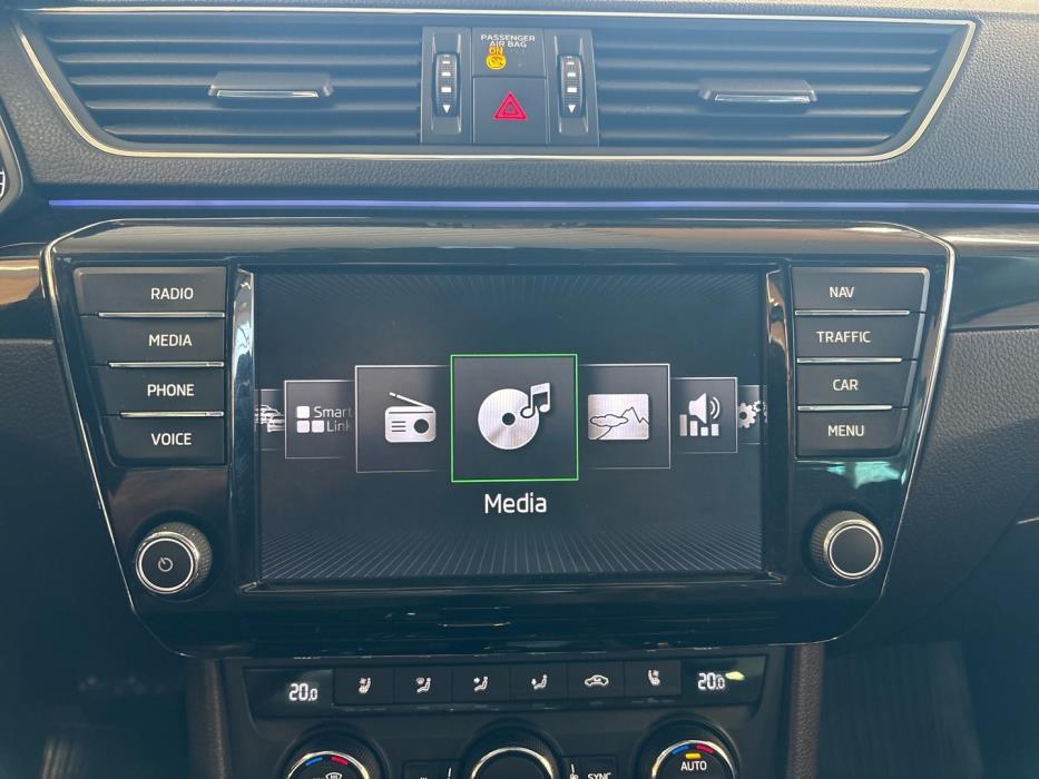 SKODA Superb 2016
