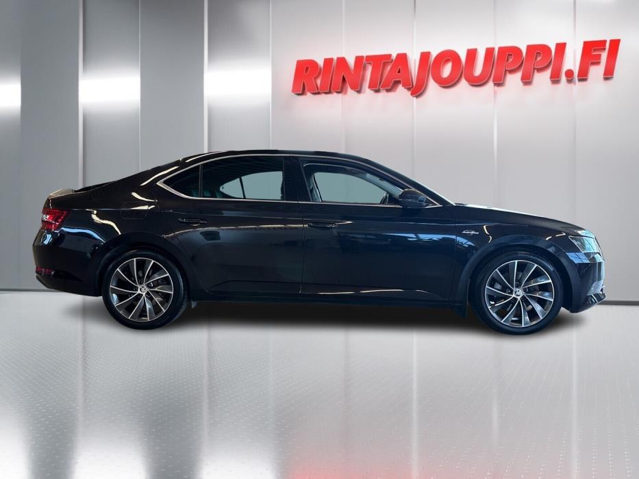 SKODA Superb 2016