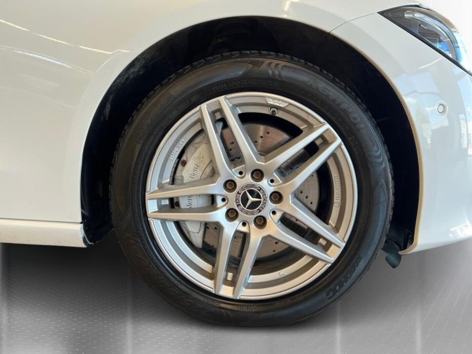 MERCEDES-BENZ C 2023