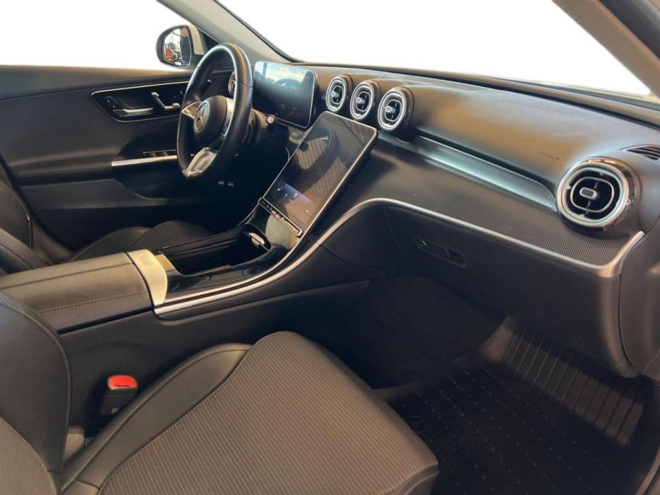 MERCEDES-BENZ C 2023