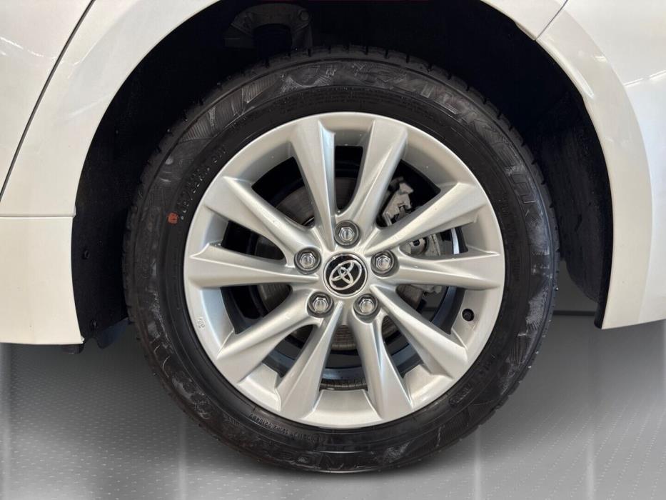 TOYOTA Corolla 2024
