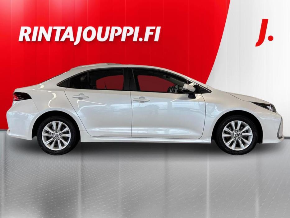 TOYOTA Corolla 2024