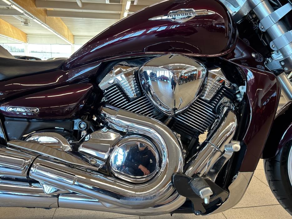 SUZUKI Intruder 2010