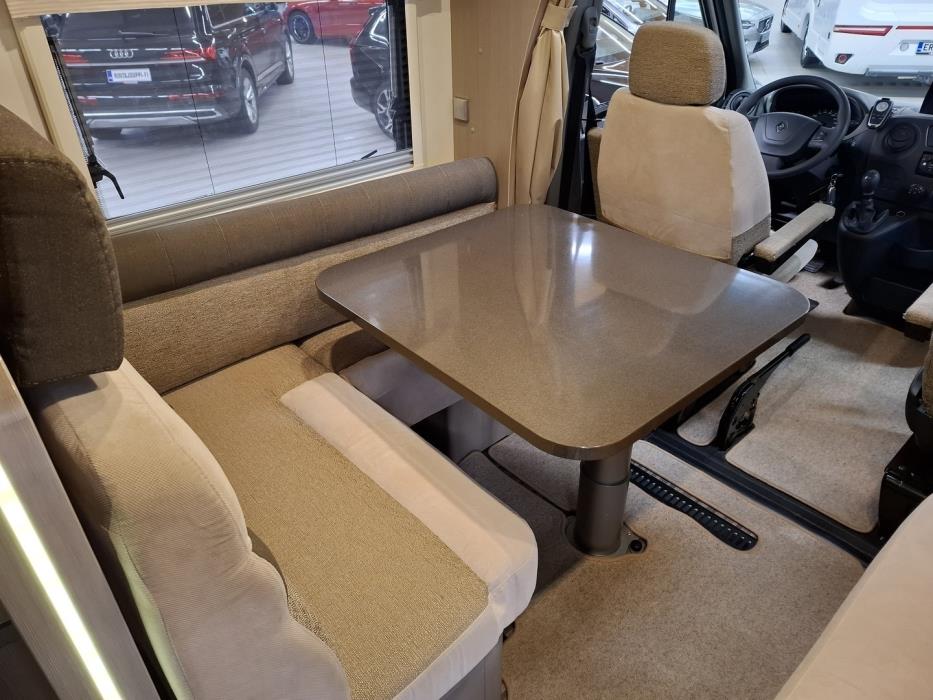 ADRIA Matrix Supreme 667 SPS 2013