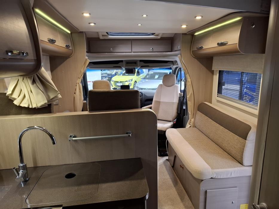 ADRIA Matrix Supreme 667 SPS 2013