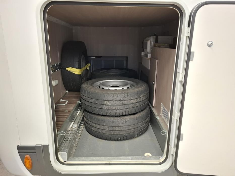 ADRIA Matrix Supreme 667 SPS 2013