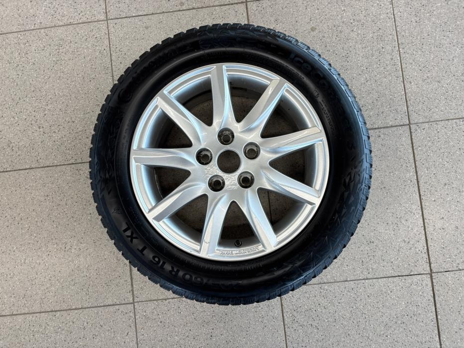 TOYOTA Avensis 2014