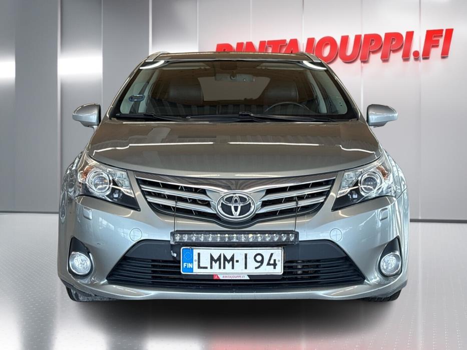 TOYOTA Avensis 2014