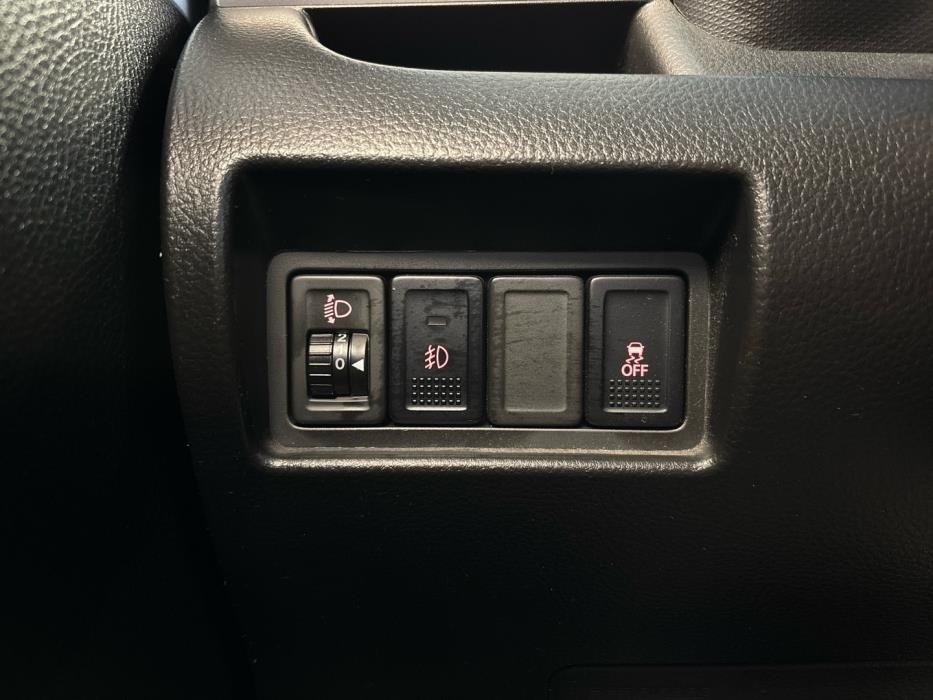 SUZUKI Swift 2015