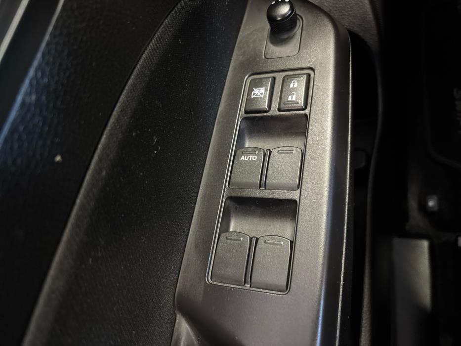 SUZUKI Swift 2015
