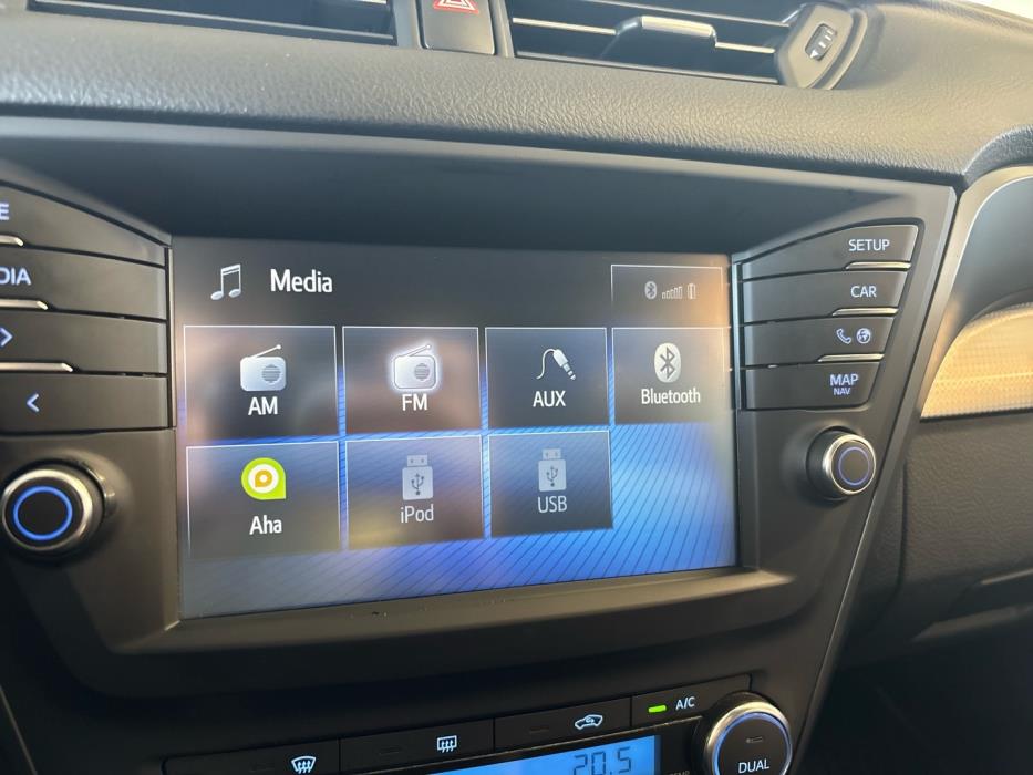 TOYOTA Avensis 2018
