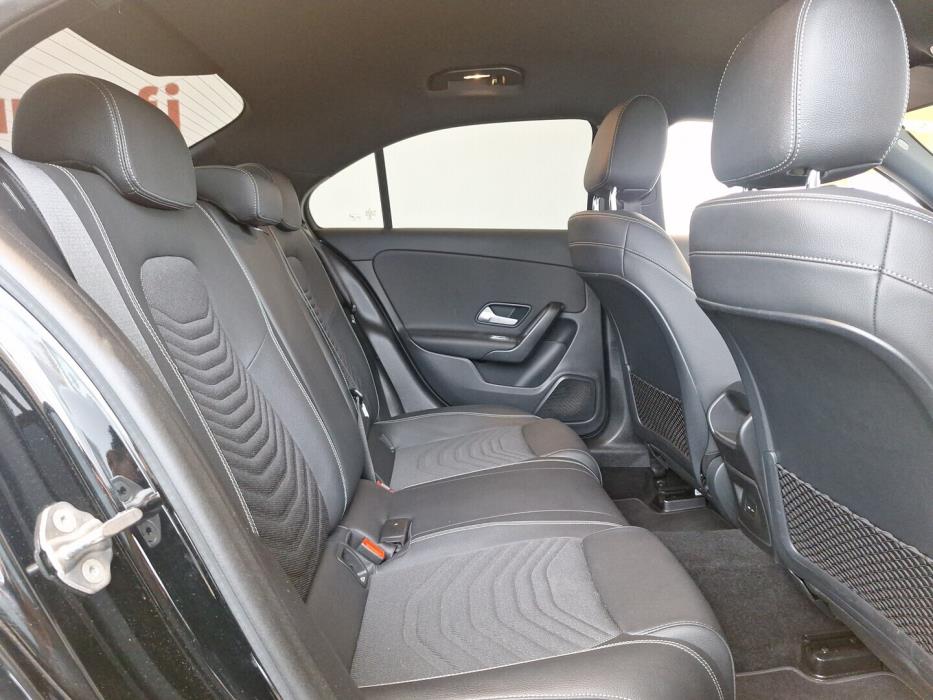 MERCEDES-BENZ A 2020