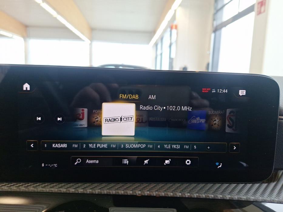 MERCEDES-BENZ A 2020