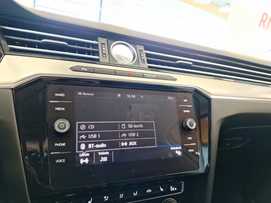 VOLKSWAGEN Passat 2018