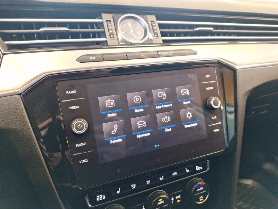 VOLKSWAGEN Passat 2018