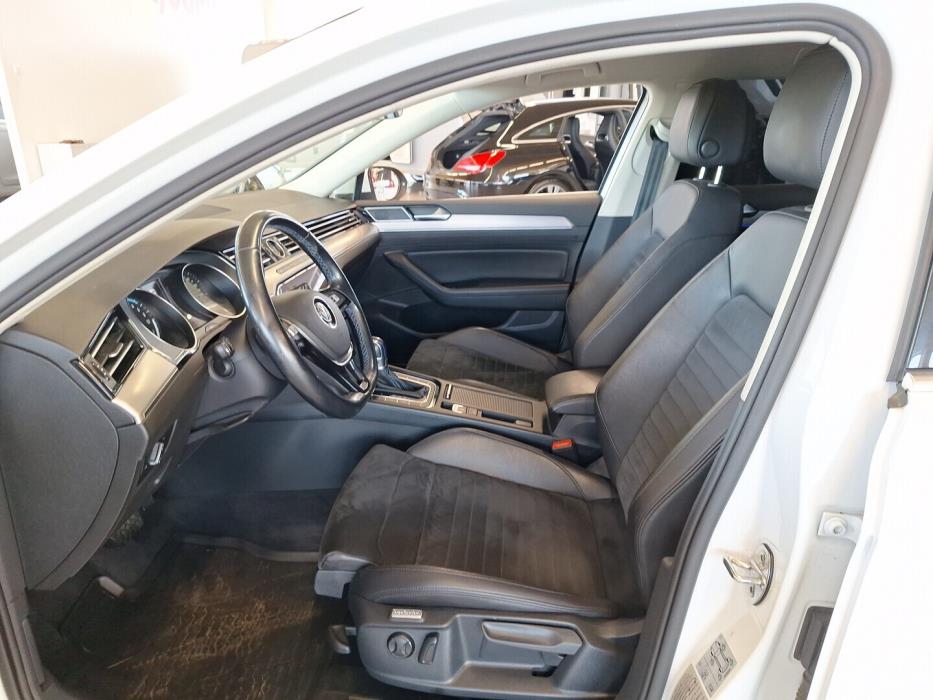 VOLKSWAGEN Passat 2018