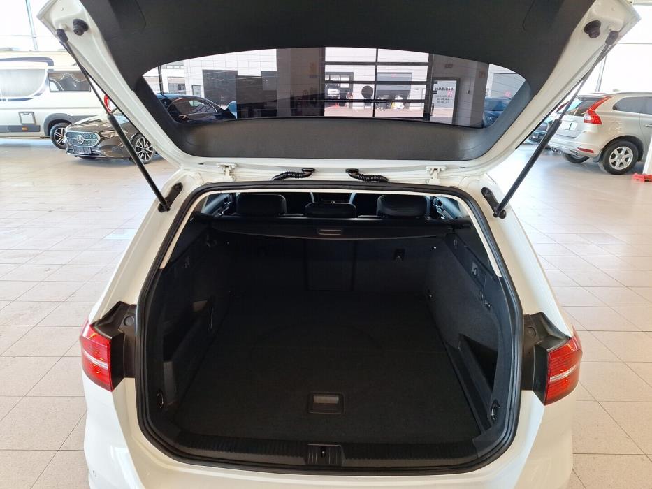 VOLKSWAGEN Passat 2018