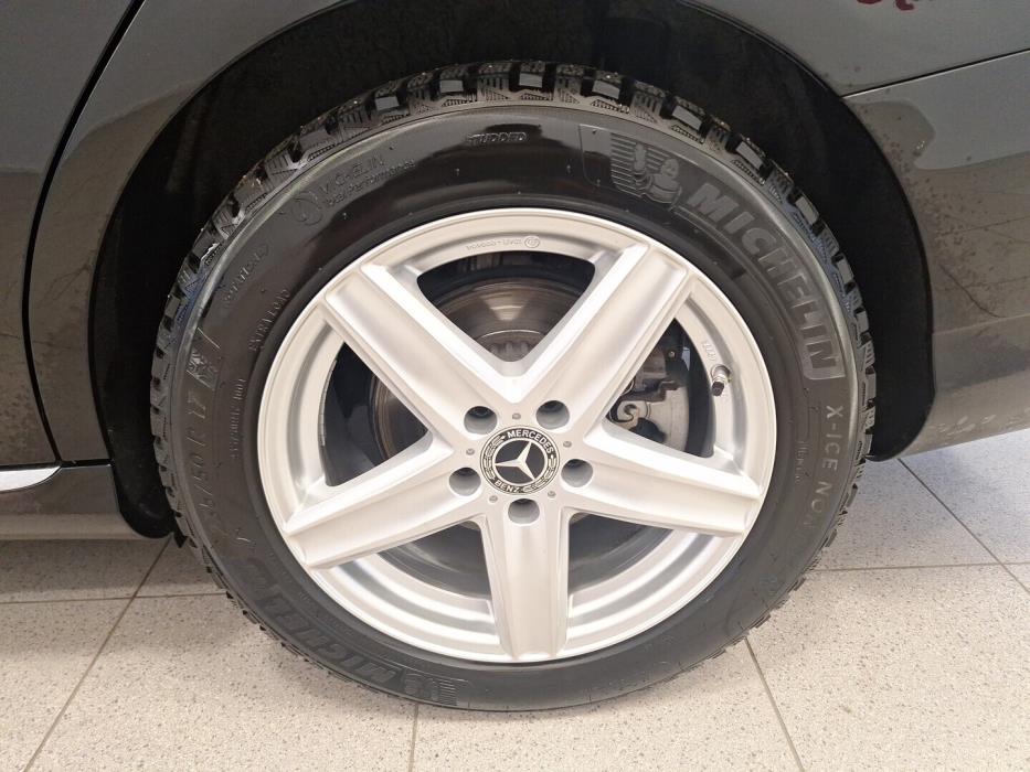 MERCEDES-BENZ C 2017