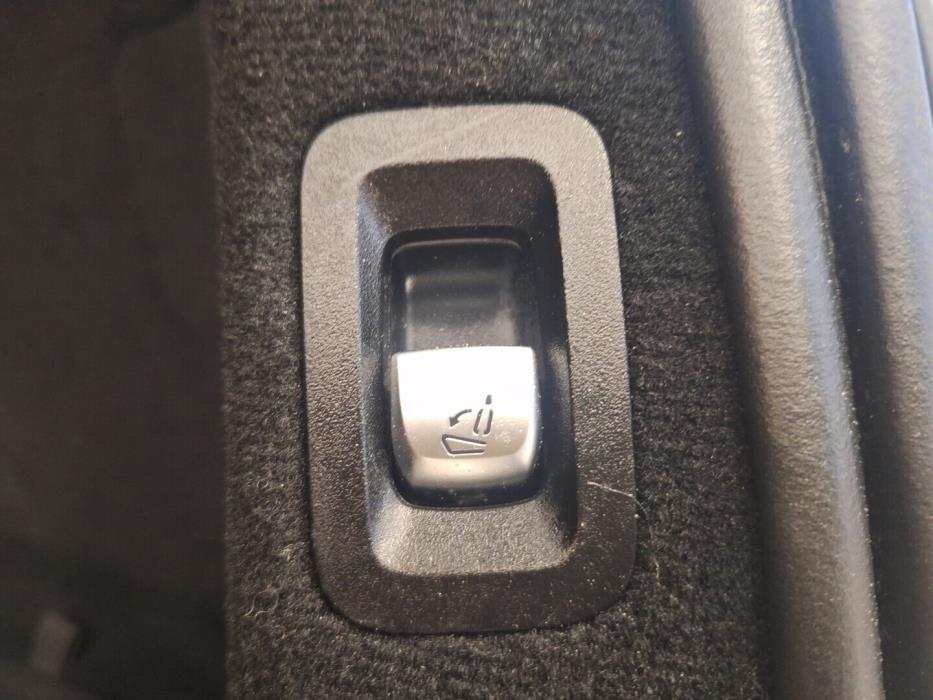 MERCEDES-BENZ C 2017