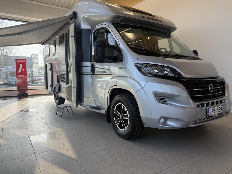 ADRIA Matrix 670 SL J Edition 2021