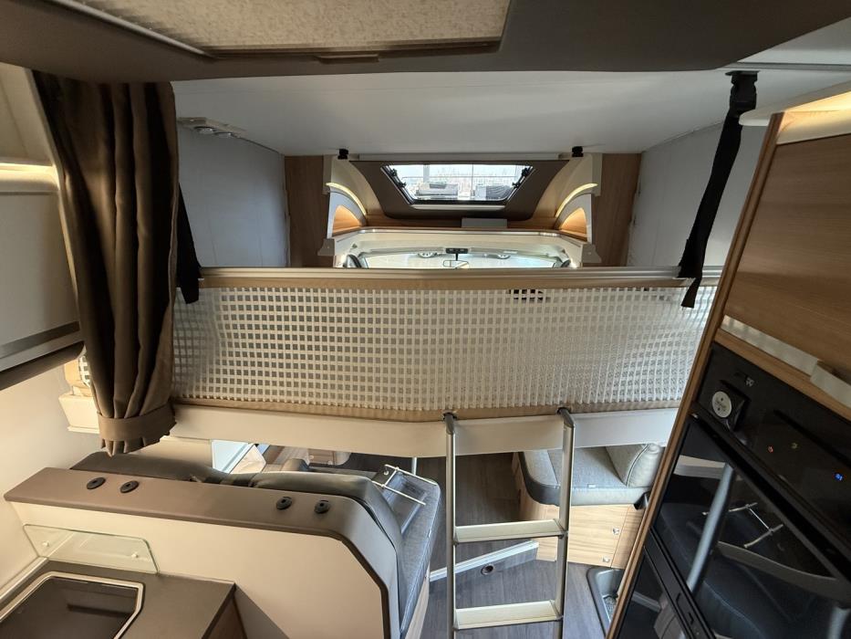 ADRIA Matrix 670 SL J Edition 2021