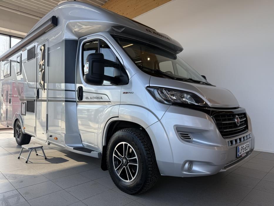 ADRIA Matrix 670 SL J Edition 2021