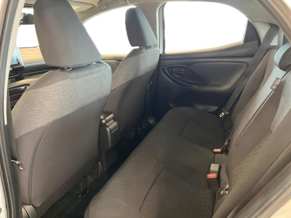 TOYOTA Yaris 2021
