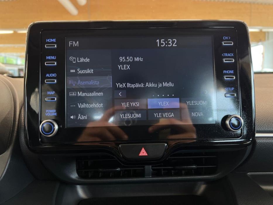TOYOTA Yaris 2021