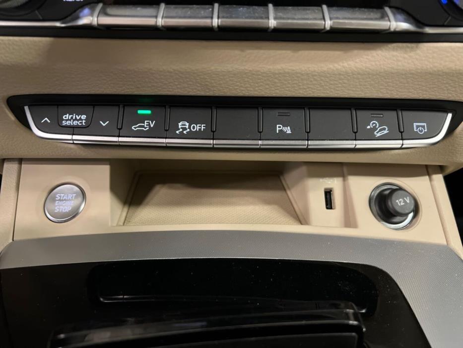 AUDI Q5 2023