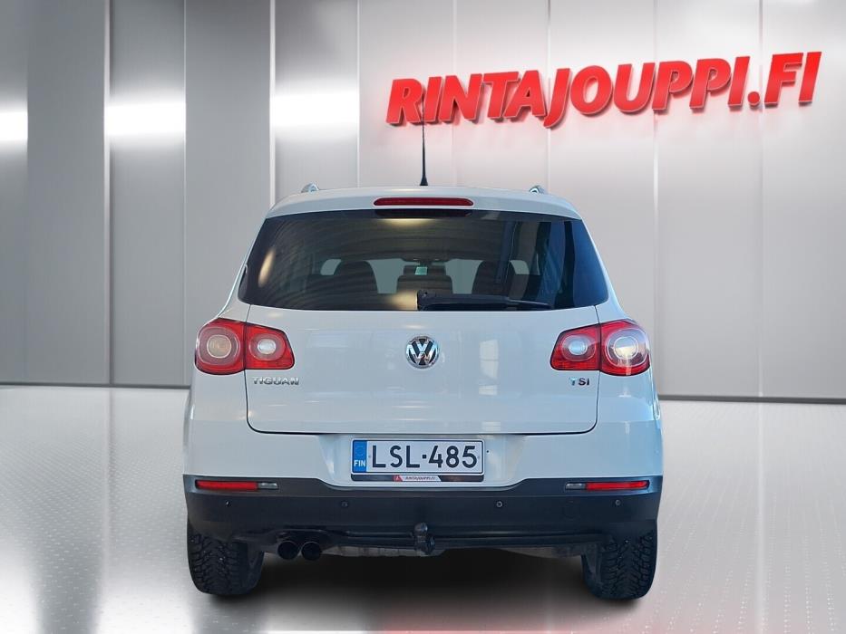 VOLKSWAGEN Tiguan 2010