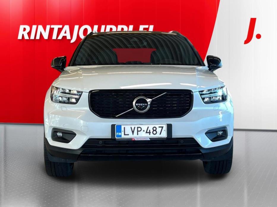 VOLVO XC40 2020
