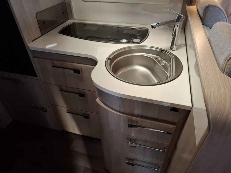 KABE Travel Master Classic 740 LGB 2025