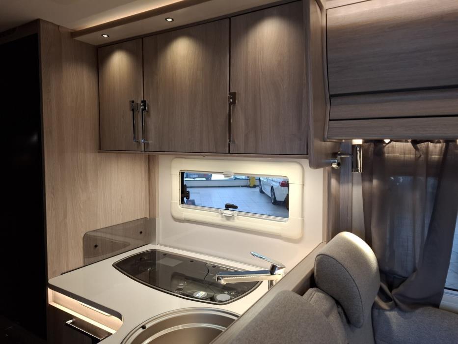 KABE Travel Master Classic 740 LGB 2025