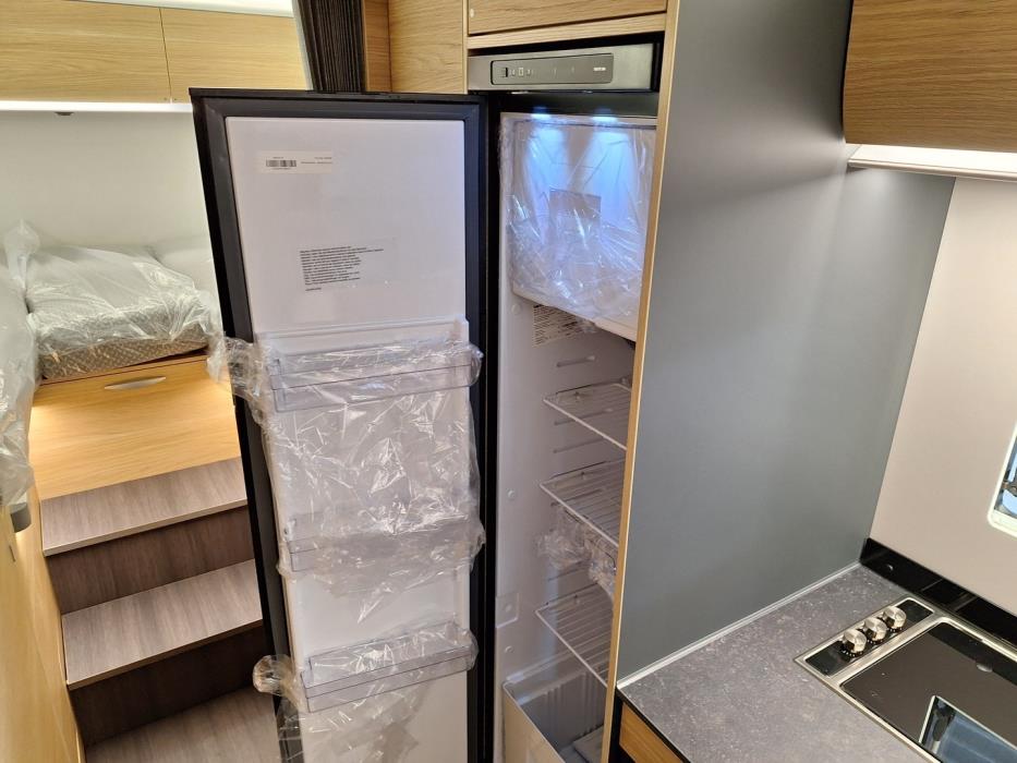 ADRIA CORAL XL 670 SL 2026