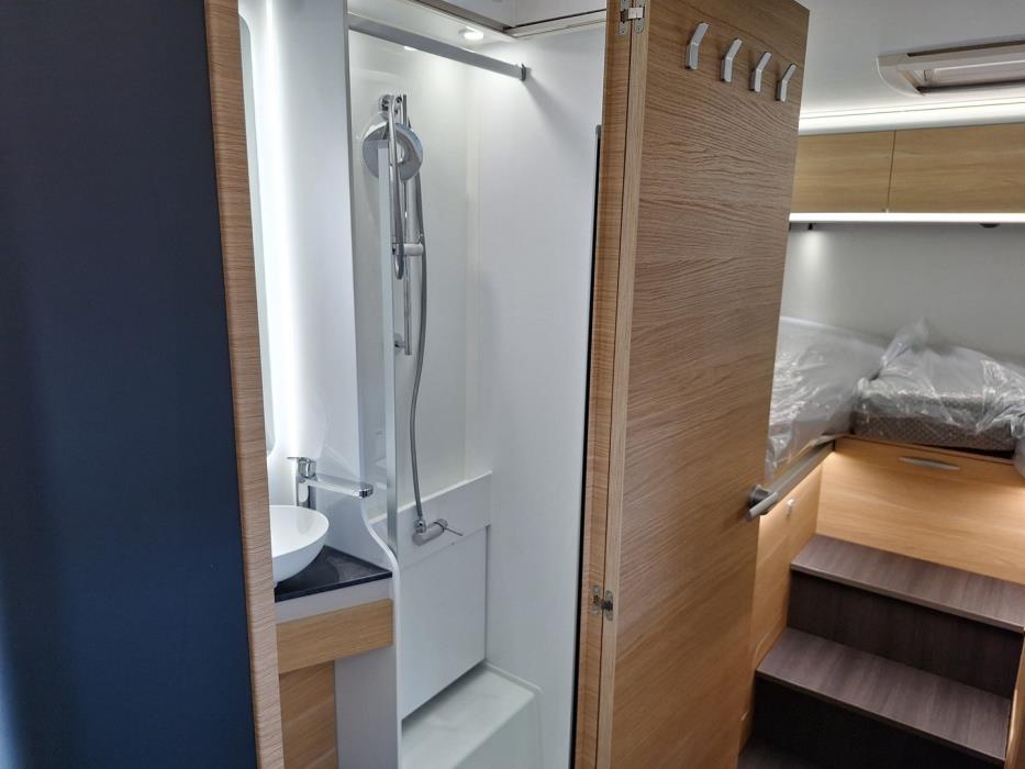 ADRIA CORAL XL 670 SL 2026