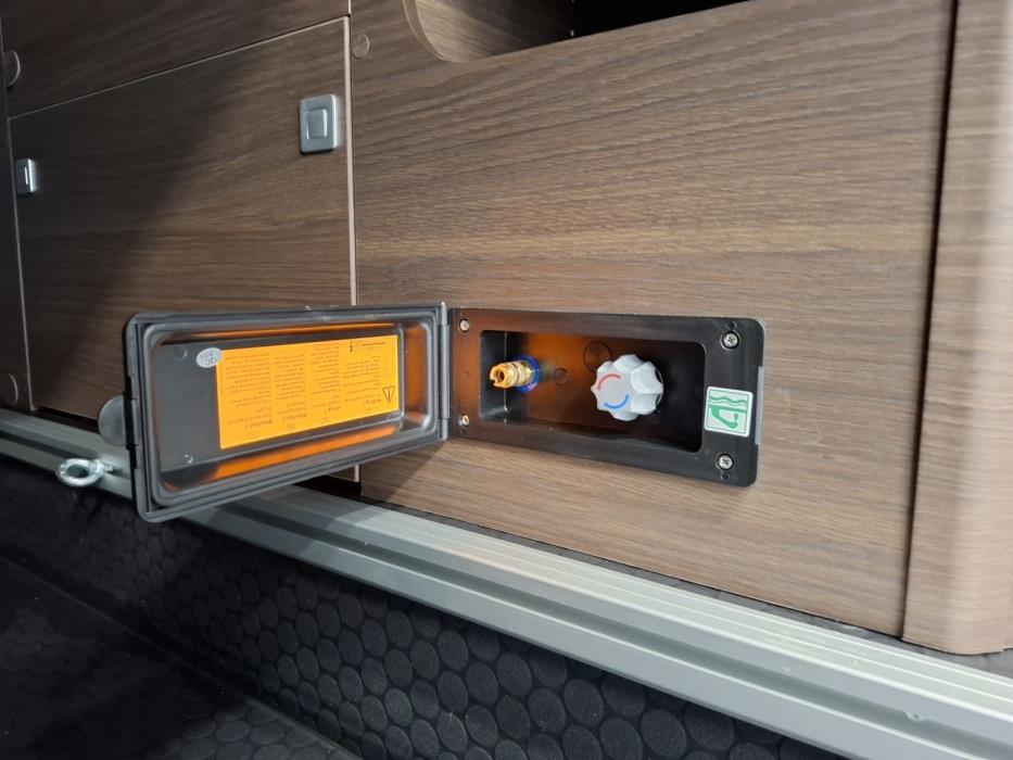 ADRIA MATRIX SUPREME 670 SL 2026