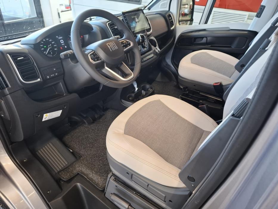 ADRIA MATRIX SUPREME 670 SL 2026