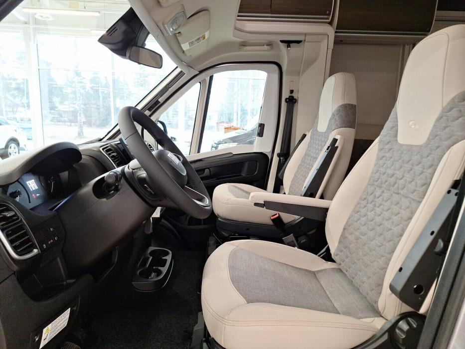 ADRIA MATRIX SUPREME 670 DC 2026
