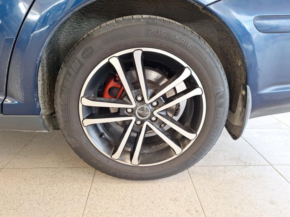 TOYOTA Avensis 2003