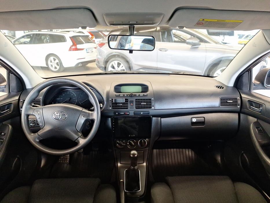 TOYOTA Avensis 2003