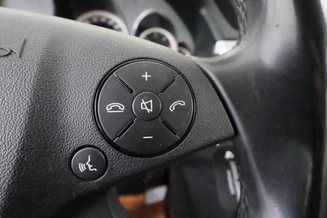 MERCEDES-BENZ E 2011